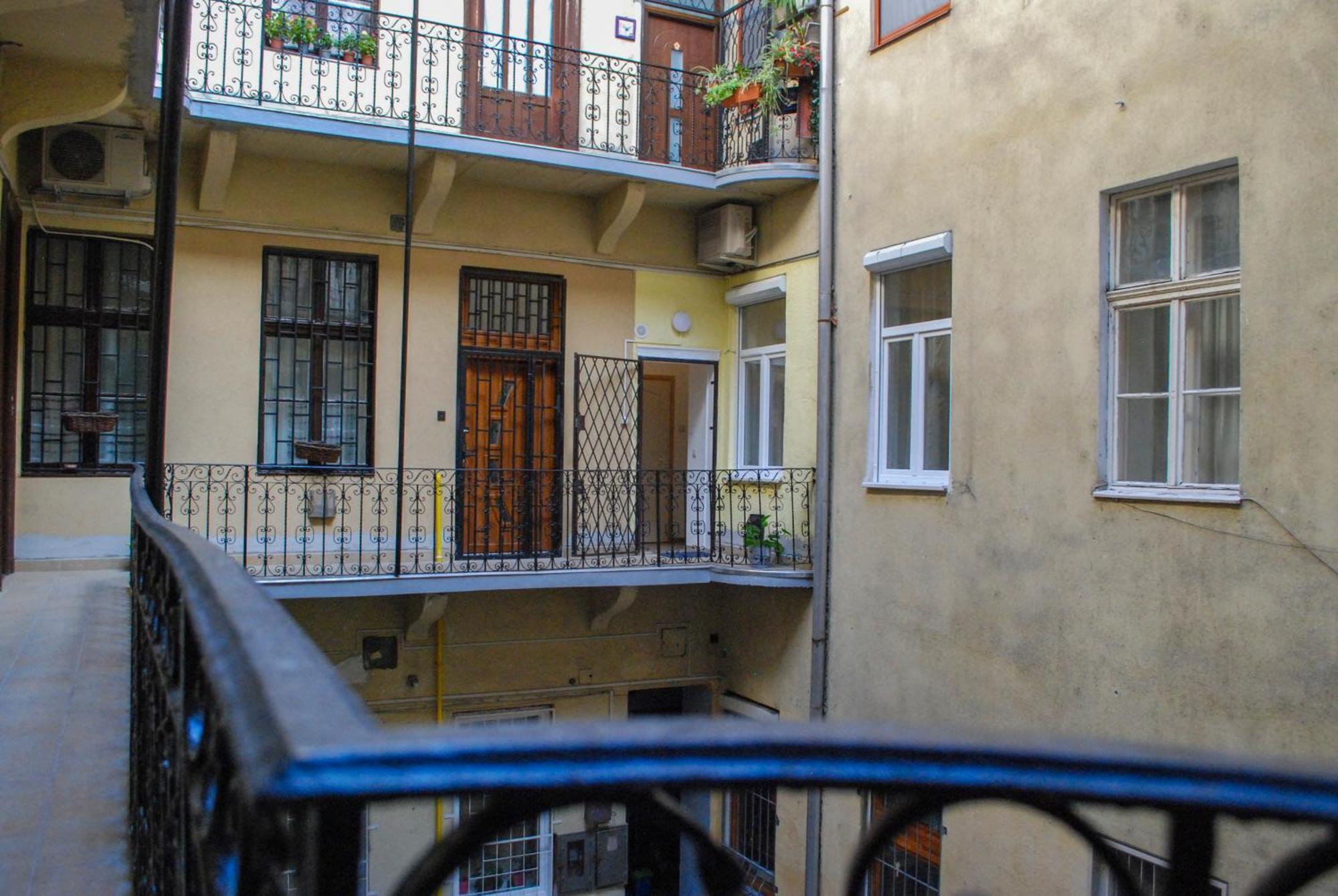 Free Parking, Downtown Apartment Near New York Cafe Budapest Exterior photo